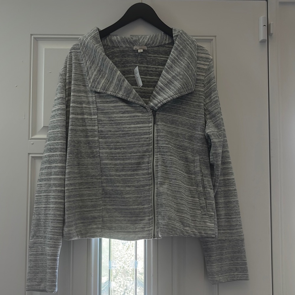 New with tags cotton moto sweatshirt with zipper